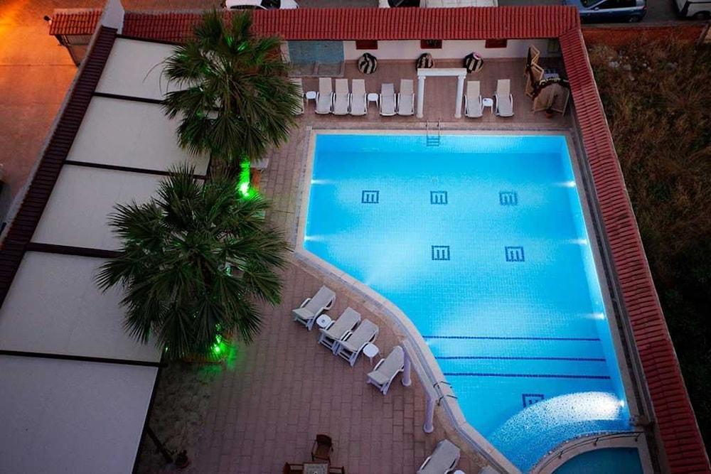 Duqqan Deluxe Hotel Kusadası Extérieur photo